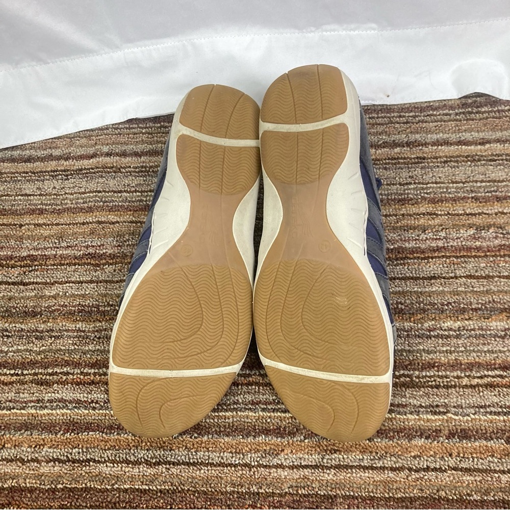 Dansko Sz 42 Women’s Blue Suede Canvas Sneakers Bungee Laces Comfort Shoes EUC - Picture 4 of 9